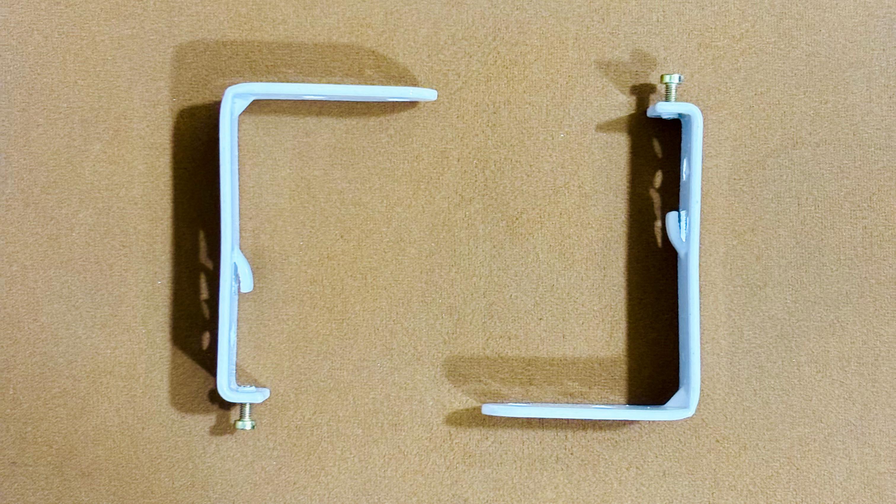 Roman Wall Clamp